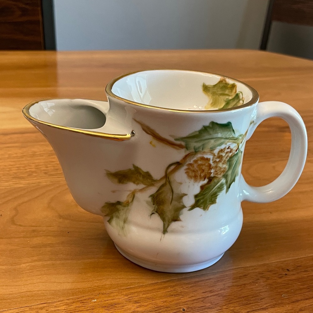 Shaving scuttle, vintage and hand painted